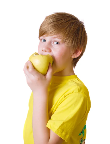Niño con manzana — Foto de Stock