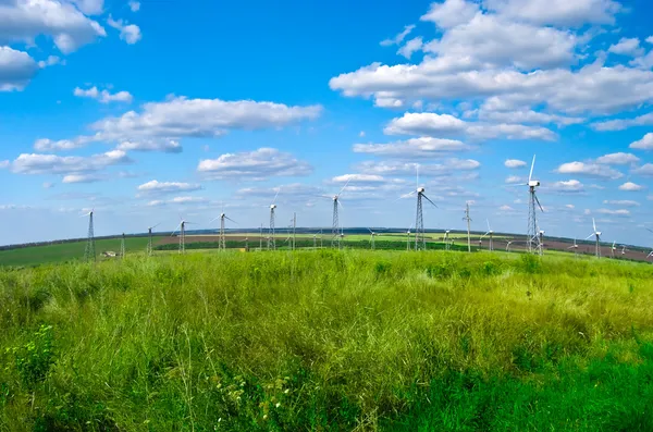Elektrownia wiatrowa - turbin wiatrowych — Zdjęcie stockowe