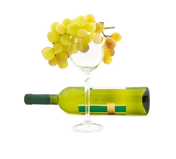 熟したマスカット ブドウとワインのクラスター — ストック写真