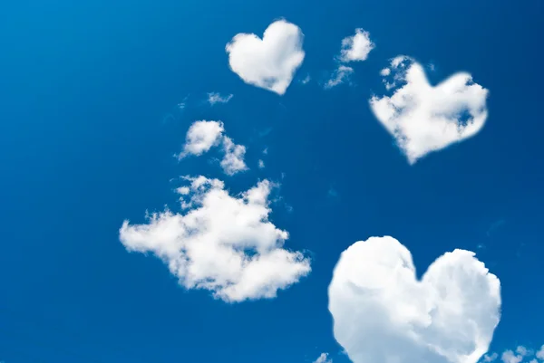 Nubes en forma de corazones — Foto de Stock