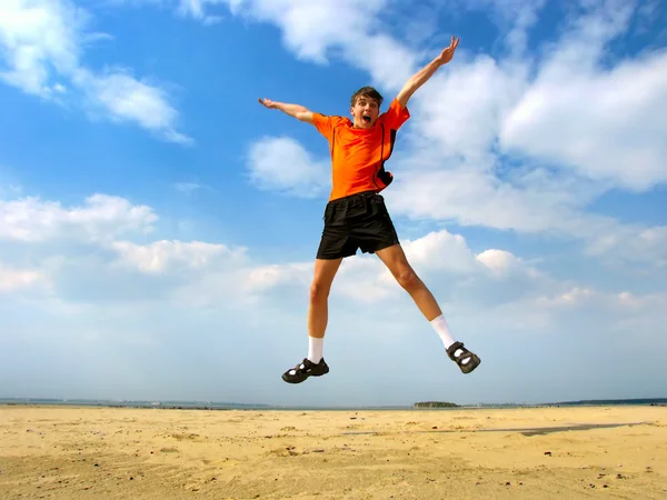 Gelukkig tiener springen — Stockfoto