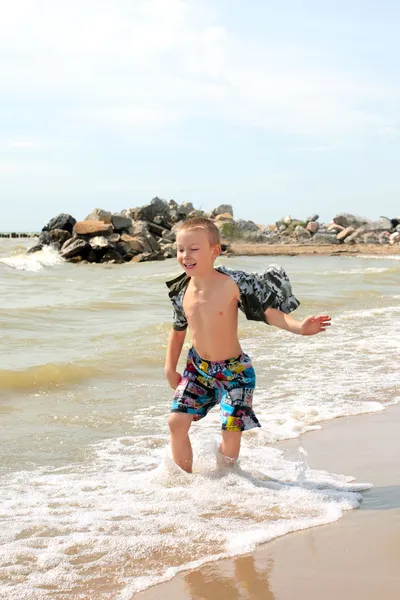 海辺の子供 — ストック写真