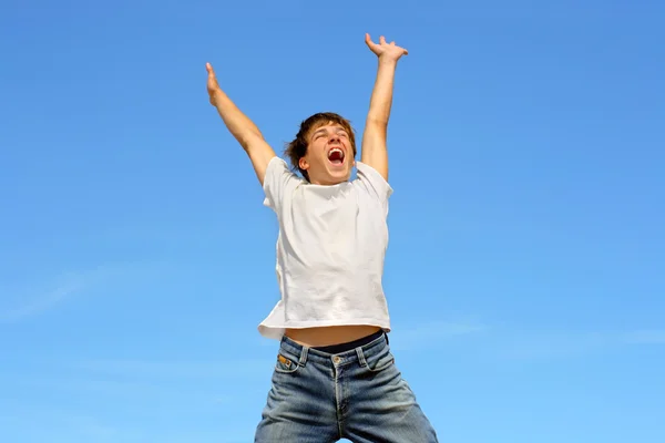 Feliz adolescente saltando — Fotografia de Stock