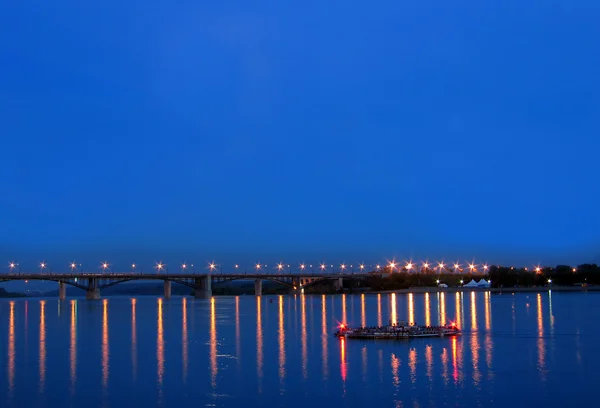 Night view on the bridge — Stock Photo, Image
