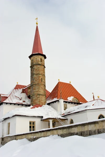 Velkopřevorský palác v gatchina v zimě — Stock fotografie
