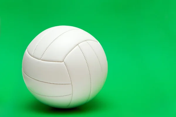 Volleyball on green — Stock Photo, Image