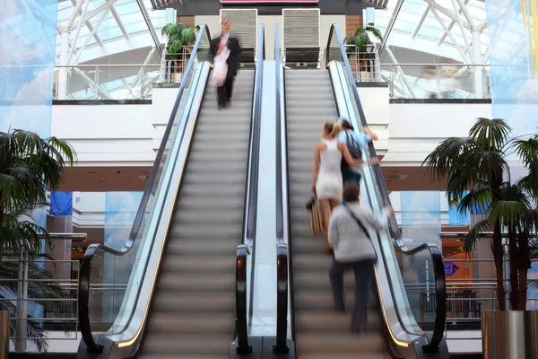 Escalator in shop with in motion — Stock Photo, Image
