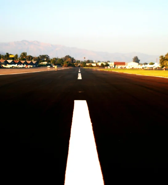 Start-en landingsbaan — Stockfoto