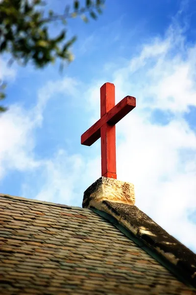 Krzyż dachu Kościoła — Zdjęcie stockowe