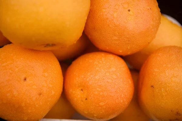Saftig färsk grapefrukt — Stockfoto