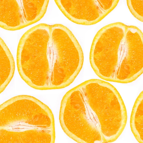 Collage aus geschnittenen Orangen auf weißem Backgr — Stockfoto