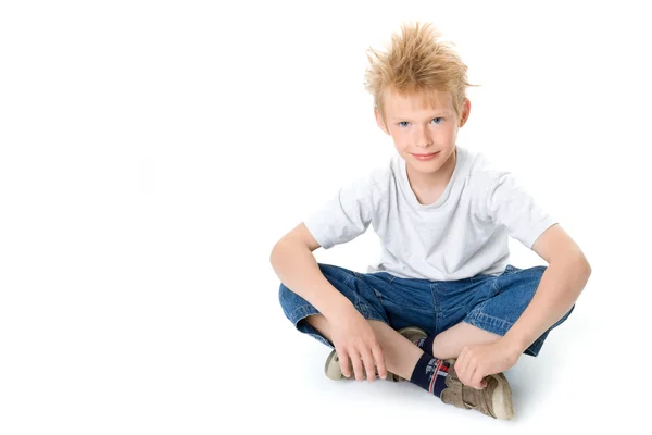 Porträt eines Jungen auf Weiß — Stockfoto