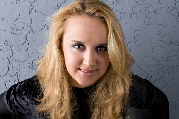 Portrait shot of a blonde — Stock Photo, Image