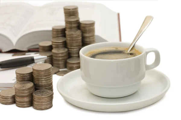 Monedas y una taza de café —  Fotos de Stock