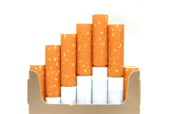 Egy doboz cigaretta, közelkép. — Stock Fotó