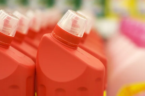 Plastic flessen met een vloeistof — Stockfoto