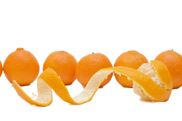 Taze mandalina beyaz izole — Stok fotoğraf
