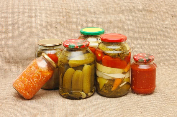 Cam kavanoz konserve sebzeler — Stok fotoğraf