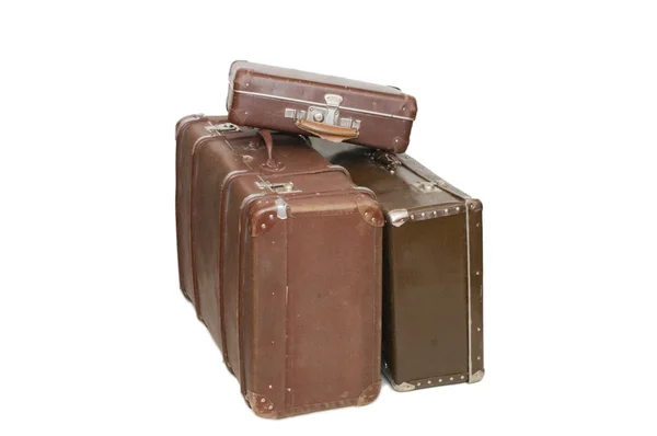 Haufen alter Koffer isoliert auf weißem Grund — Stockfoto