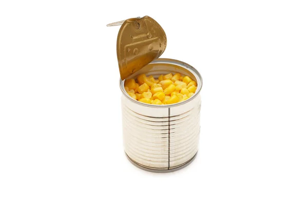 在一个孤立的罐子罐头的玉米 — 图库照片