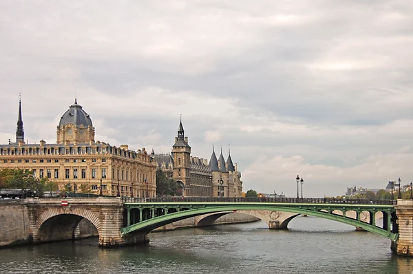 stock image View of Palais de Justice and a bridge