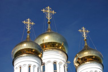 Altın kubbeli Ortodoks Kilisesi