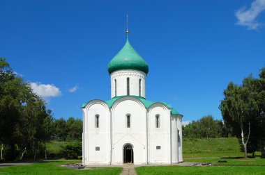 Vintage church, Pereslavl-Zalesskiy clipart