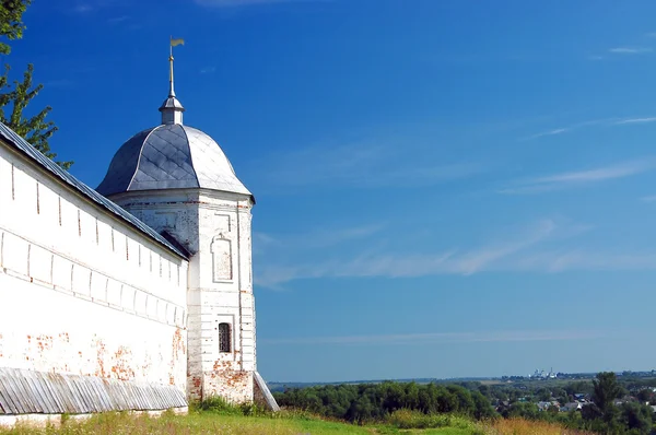 Kloster aus dem 14. Jahrhundert in Pereslawl, Russland — Stockfoto