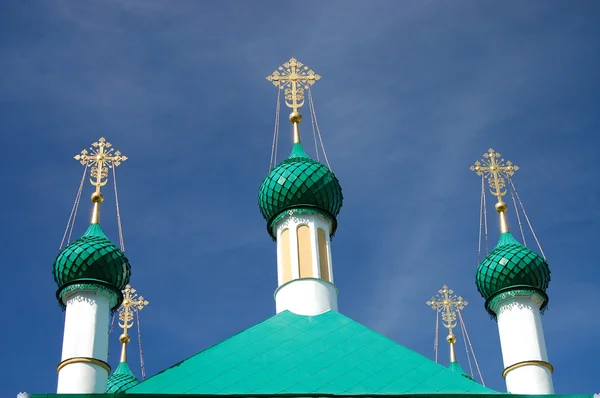 复古教会，在俄罗斯佩-zalesskiy — 图库照片