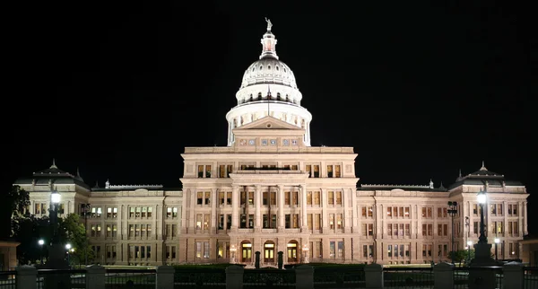 State Capitol Building at Night — Stock Photo, Image