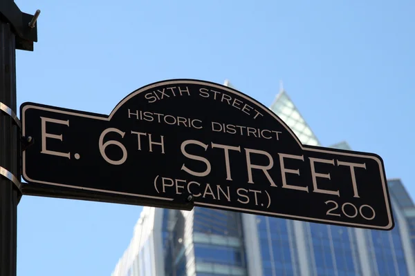 Шестая улица в Остине — стоковое фото