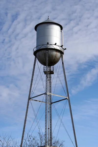 Oude metalen watertoren Stockfoto