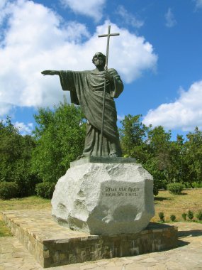 taş anıtın keşiş