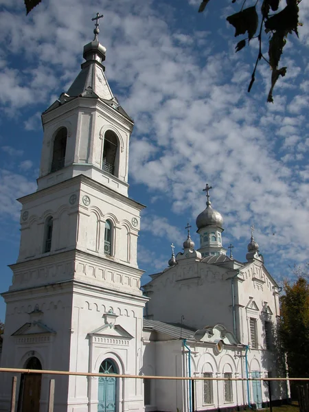 Белая церковь . — стоковое фото