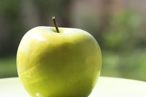 Зелене яблуко 1 — стокове фото