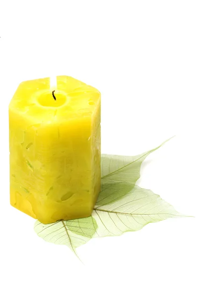 Желтая свеча — стоковое фото