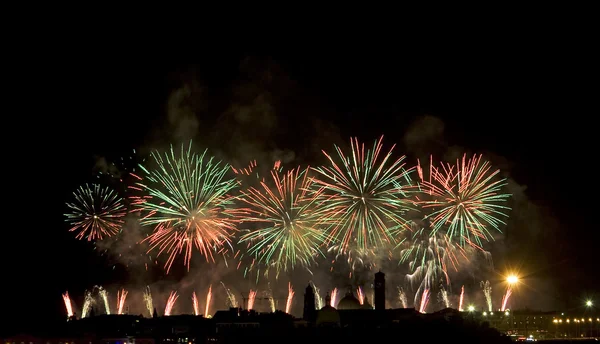 Celebración de fuegos artificiales — Foto de Stock