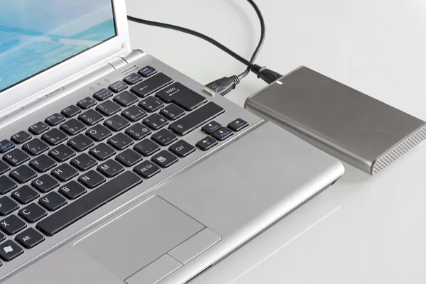 Laptop com disco rígido — Fotografia de Stock