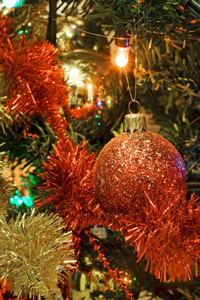 Χριστουγεννιάτικη χοροεσπερίδα και διακόσμηση — Φωτογραφία Αρχείου