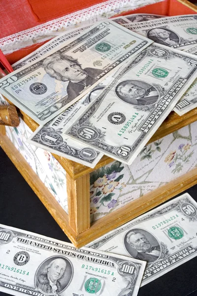 Caja de dinero — Foto de Stock