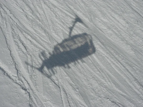 Лыжный подъемник — стоковое фото