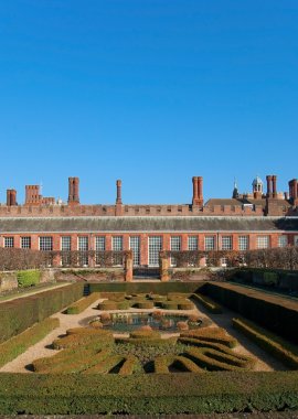 Hampton court Sarayı