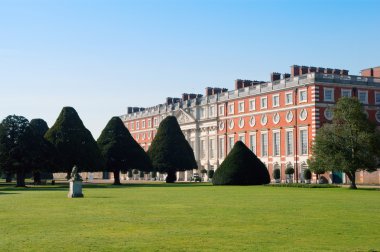 Hampton court Sarayı