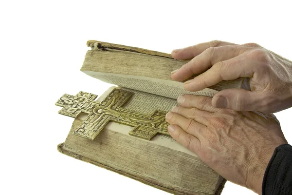 Mão masculina fechou a bíblia vintage — Fotografia de Stock