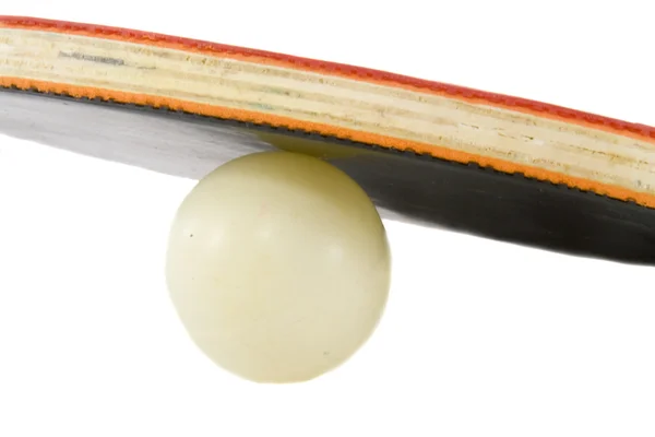 Masa tenisi raketi ve top. — Stok fotoğraf