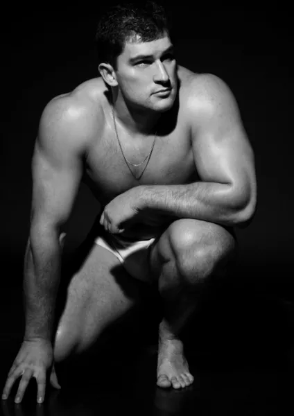 Modelo masculino muscular — Fotografia de Stock