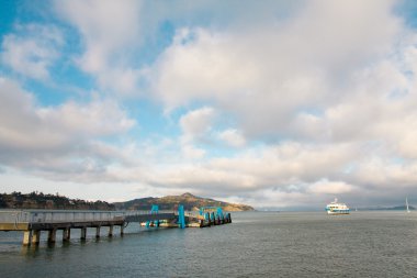 Cruise Gemi ve liman deniz manzarası