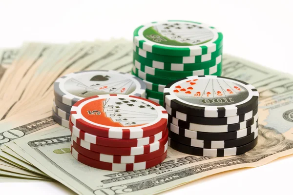 Żetony do pokera i pieniądze — Zdjęcie stockowe