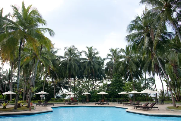 Resort piscina —  Fotos de Stock