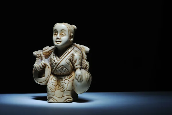 Netsuke miniatuur beeldhouwkunst — Stockfoto